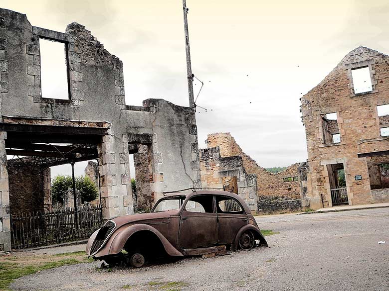 Ghost Towns: Why People Abandoned These Settlements